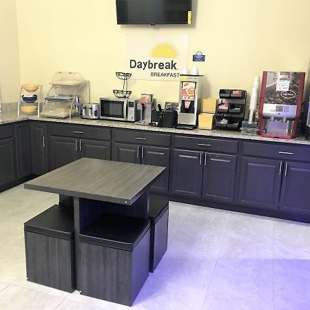 Days Inn By Wyndham Liberty/Ne Kansas City Esterno foto