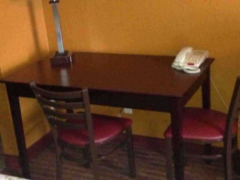 Days Inn By Wyndham Liberty/Ne Kansas City Esterno foto