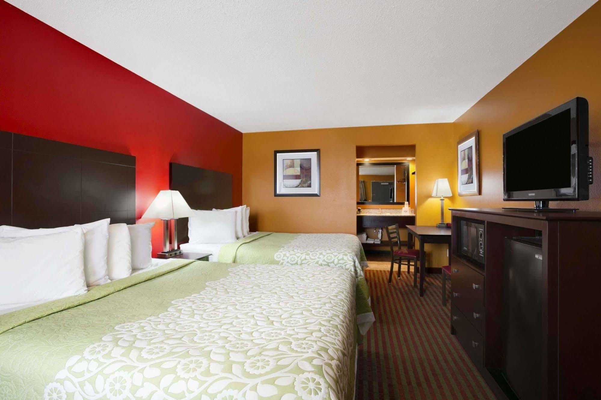 Days Inn By Wyndham Liberty/Ne Kansas City Esterno foto